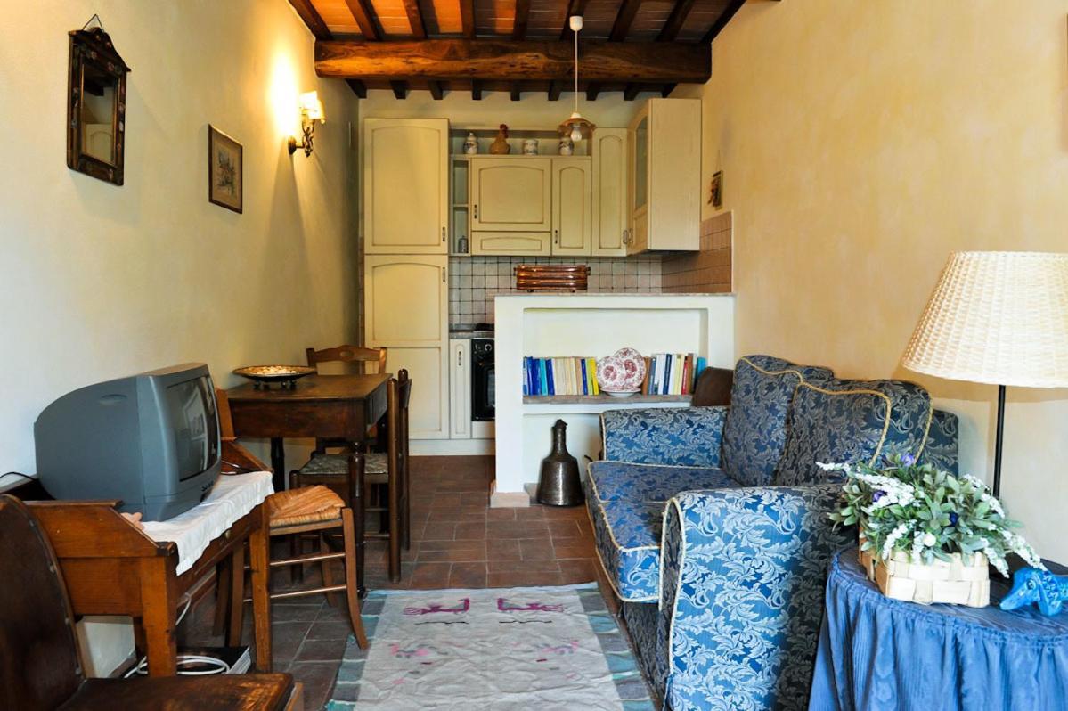 Villa La Fonte Carducciana San Casciano dei Bagni Habitación foto