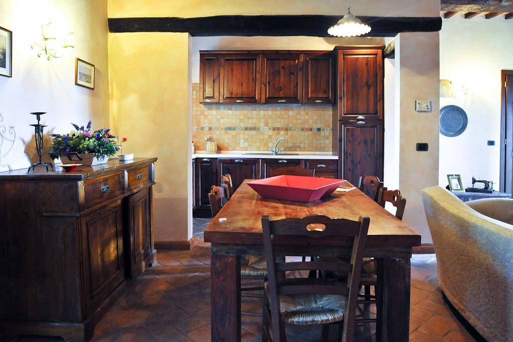 Villa La Fonte Carducciana San Casciano dei Bagni Habitación foto
