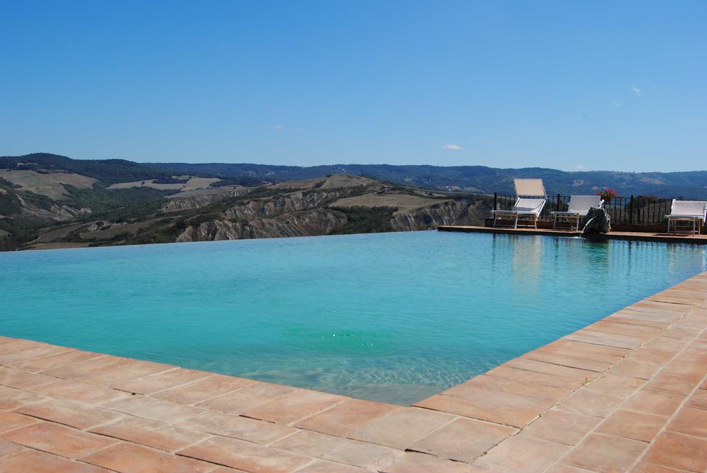 Villa La Fonte Carducciana San Casciano dei Bagni Habitación foto